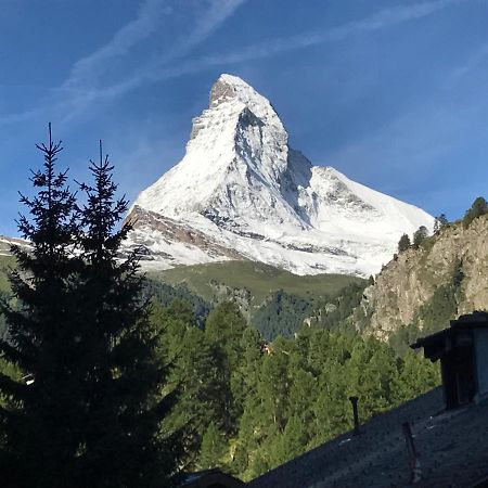 Haus Floralp Apartment Zermatt Bagian luar foto