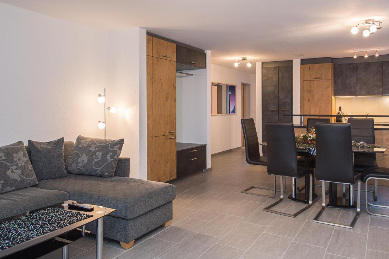 Haus Floralp Apartment Zermatt Bagian luar foto