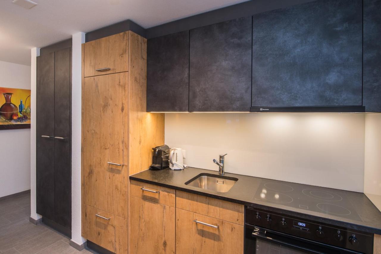 Haus Floralp Apartment Zermatt Bagian luar foto
