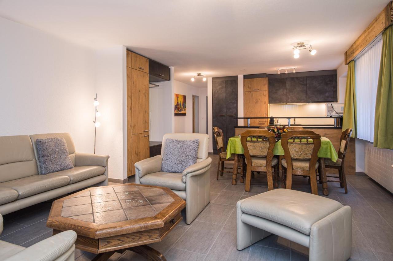 Haus Floralp Apartment Zermatt Bagian luar foto