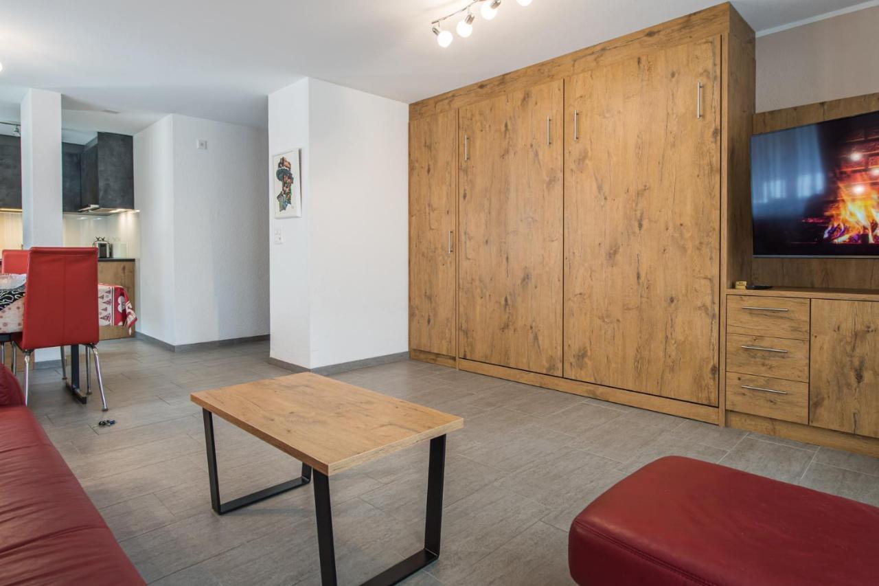 Haus Floralp Apartment Zermatt Bagian luar foto