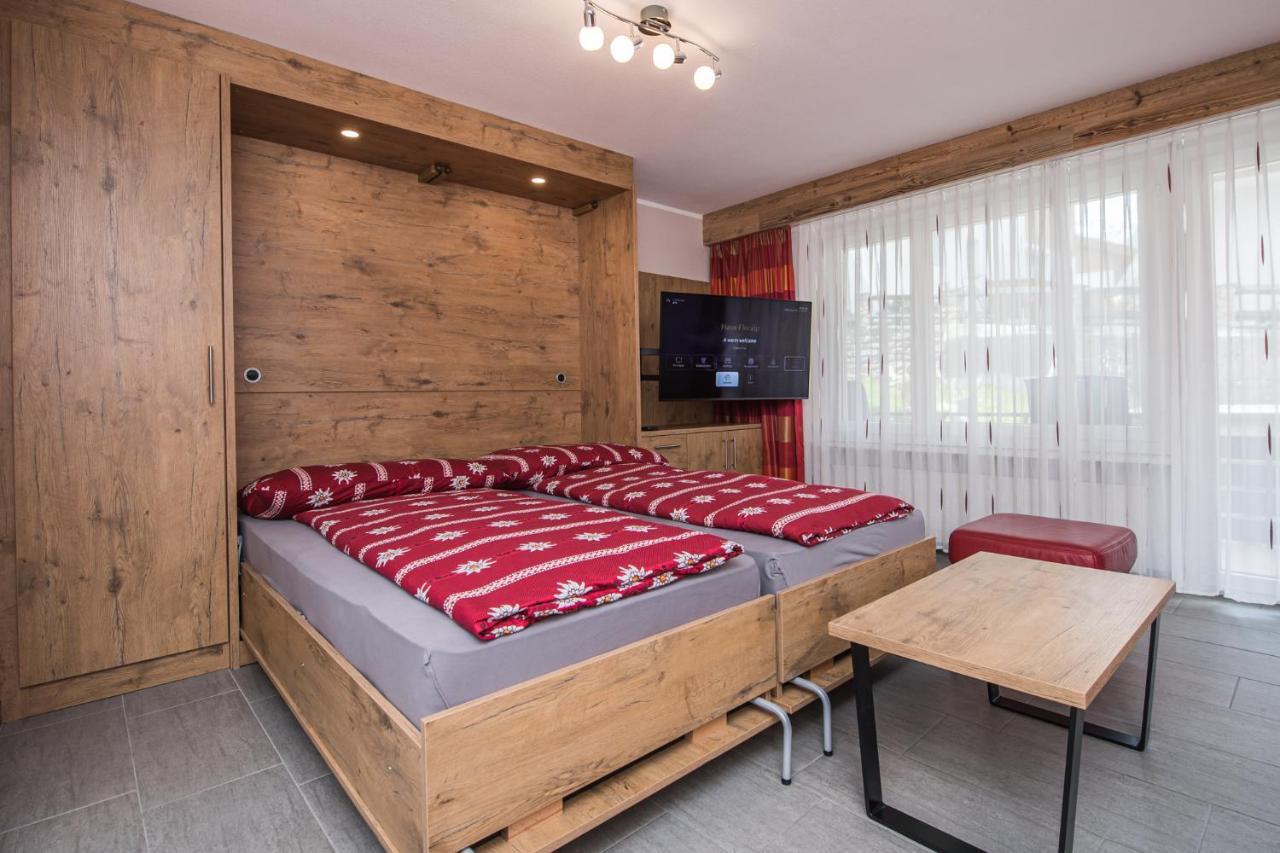 Haus Floralp Apartment Zermatt Bagian luar foto