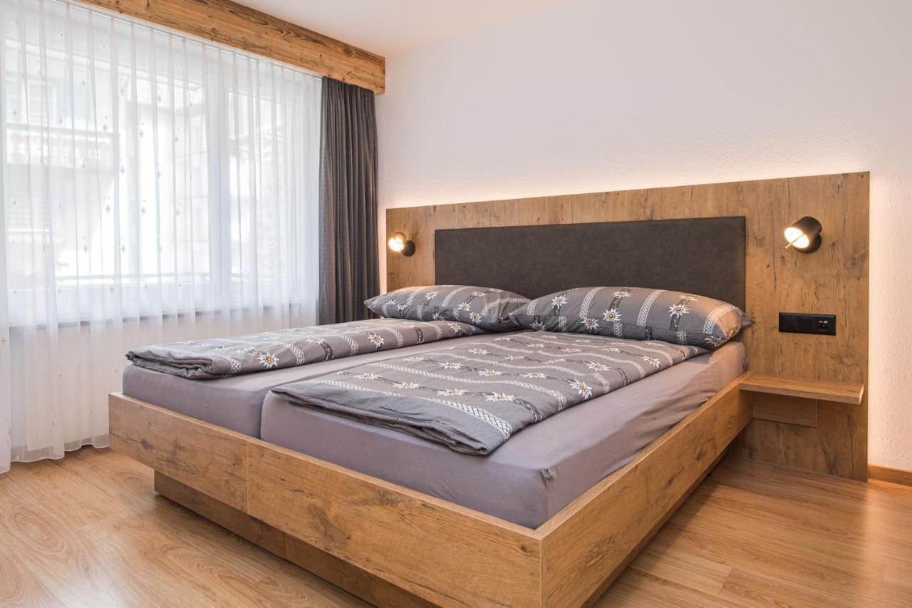 Haus Floralp Apartment Zermatt Bagian luar foto